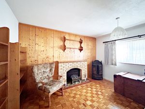 Bedroom- click for photo gallery